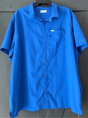Columbia PFG Men’s Bright Blue Short-Sleeve Button-Down Shirt